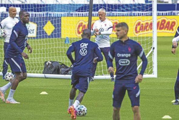 Imagen de un entrenamiento de la selección francesa de fútbol. Imagen de un entrenamiento de la selección francesa de fútbol.