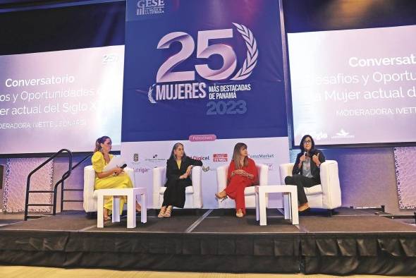 En el evento se dio el conversatorio 'Desafiós y oportunidades de la mujer actual del siglo XXI'. En el evento se dio el conversatorio 'Desafiós y oportunidades de la mujer actual del siglo XXI'.