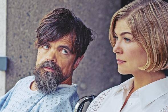 Peter Dinklage y Rosamund Pike fueron nominados al Globo de Oro 2021 por sus interpretaciones en la cinta. Peter Dinklage y Rosamund Pike fueron nominados al Globo de Oro 2021 por sus interpretaciones en la cinta.
