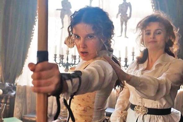La actriz y protagonista Milly Bobby Brown realizó su debut como productora, dando el impulso de grabación a 'Enola Holmes'. La actriz y protagonista Milly Bobby Brown realizó su debut como productora, dando el impulso de grabación a 'Enola Holmes'.
