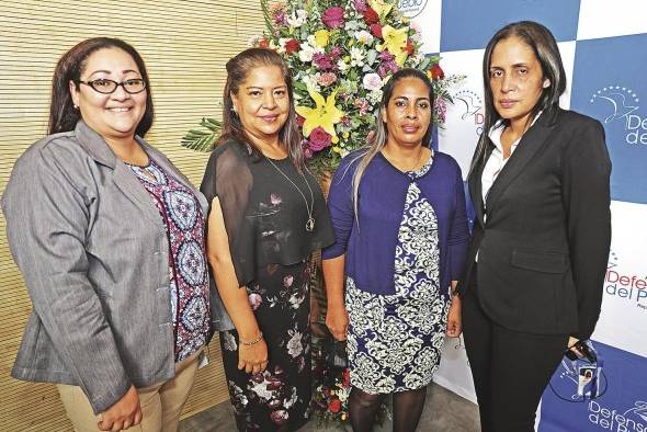 Humberta Pérez, Noris Hernández, Luz De Gracia, Mónica Chavarría Humberta Pérez, Noris Hernández, Luz De Gracia, Mónica Chavarría