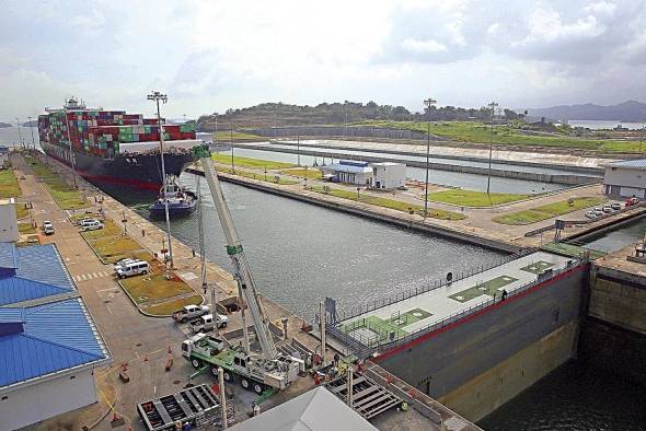 La vía interoceánica conecta 180 rutas marítimas que llegan a 1.920 puertos en 170 países alrededor del mundo. La vía interoceánica conecta 180 rutas marítimas que llegan a 1.920 puertos en 170 países alrededor del mundo.