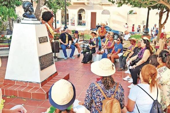 La obra de teatro itinerante se presenta del 4 a 26 de febrero. Sábados y domingos. La obra de teatro itinerante se presenta del 4 a 26 de febrero. Sábados y domingos.