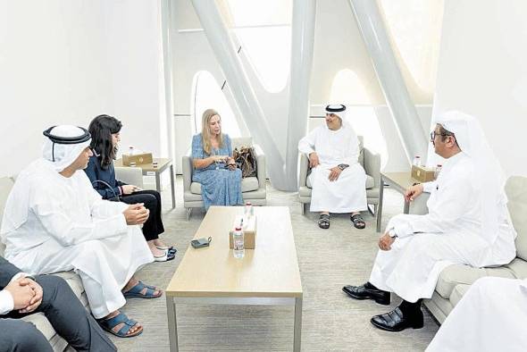 El memorando de entendimiento se firmó en la sede del Consejo en el Ministerio de Economía en la capital de los EAU, Abu Dhabi, en el marco de la celebración de la 18 edición del Dubái International Wood & Wood Machinery Show. El memorando de entendimiento se firmó en la sede del Consejo en el Ministerio de Economía en la capital de los EAU, Abu Dhabi, en el marco de la celebración de la 18 edición del Dubái International Wood & Wood Machinery Show.