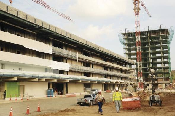 Las obras de la Ciudad Hospitalaria tienen un avance general del 65%. Las obras de la Ciudad Hospitalaria tienen un avance general del 65%.