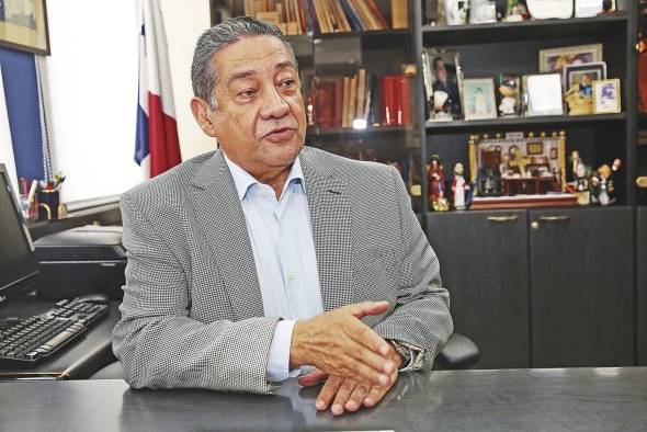 José Álvarez, abogado, presidente y representante legal del partido PAIS. José Álvarez, abogado, presidente y representante legal del partido PAIS.