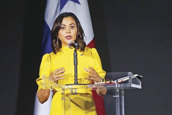 La canciller panameña Janaina Tewaney La canciller panameña Janaina Tewaney