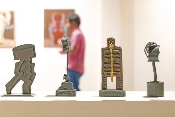 La exhibición incluye obras de escultura. La exhibición incluye obras de escultura.