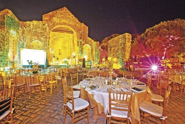 Previo a la pandemia, la empresa organizó más de 3 mil eventos y colaboró con más de 1,500 clientes. Previo a la pandemia, la empresa organizó más de 3 mil eventos y colaboró con más de 1,500 clientes.