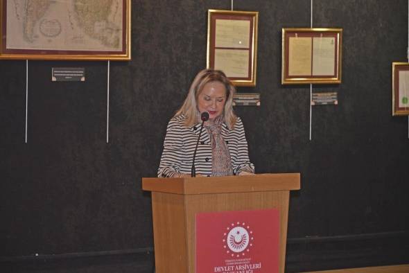 La embajadora de Panamá en Turquía, Mariela Sagel, dirige unas palabras ante los presentes. La embajadora de Panamá en Turquía, Mariela Sagel, dirige unas palabras ante los presentes.