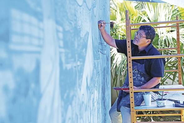 Ramos plasmó en su obra un estilo monocromático y utilizó el verde para resaltar el cuadro de su pintura. Ramos plasmó en su obra un estilo monocromático y utilizó el verde para resaltar el cuadro de su pintura.