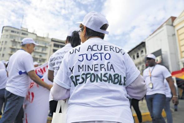 Parte de las manifestaciones de los trabajadores, contratistas, subcontratistas y proveedores del proyecto, registradas este jueves. Parte de las manifestaciones de los trabajadores, contratistas, subcontratistas y proveedores del proyecto, registradas este jueves.