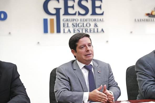 El ministro de Comercio e Industrias, Federico Alfaro, durante su visita al Grupo Editorial El Siglo y La Estrella de Panamá. El ministro de Comercio e Industrias, Federico Alfaro, durante su visita al Grupo Editorial El Siglo y La Estrella de Panamá.
