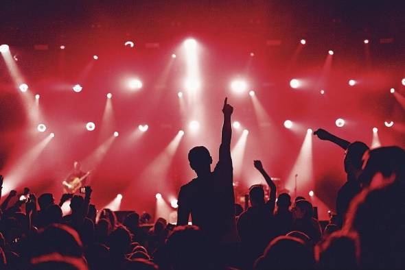 Hasta la fecha, la industria del entretenimiento y de conciertos lleva una reactivación del 60%. Hasta la fecha, la industria del entretenimiento y de conciertos lleva una reactivación del 60%.