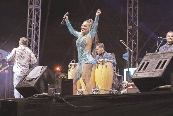 Los Patrones de la Cumbia, Samy y Sandra Sandoval, en el 'Canoso Fest'. Los Patrones de la Cumbia, Samy y Sandra Sandoval, en el 'Canoso Fest'.