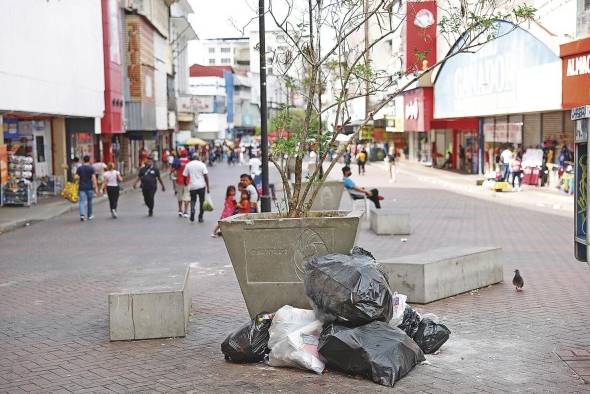 Según los comerciantes del área, la salubridad de la zona debe mejorar. Según los comerciantes del área, la salubridad de la zona debe mejorar.