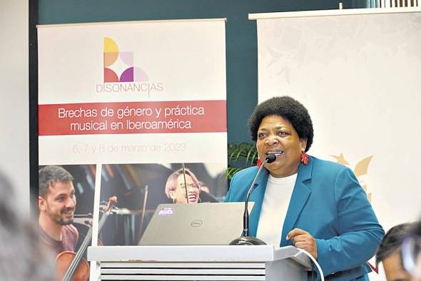 Electra Castillo, directora de la Red Nacional de Orquestas y Coros Infantiles y Juveniles. Electra Castillo, directora de la Red Nacional de Orquestas y Coros Infantiles y Juveniles.