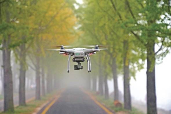 En el campo de servicios de salud los drones también desempeñan un papel relevante En el campo de servicios de salud los drones también desempeñan un papel relevante