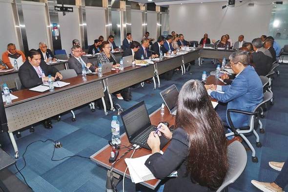 El análisis del proyecto 625 continuará el próximo lunes 10 de abril, y se enfocará en la necesidad de crear o no una nueva jurisdicción El análisis del proyecto 625 continuará el próximo lunes 10 de abril, y se enfocará en la necesidad de crear o no una nueva jurisdicción