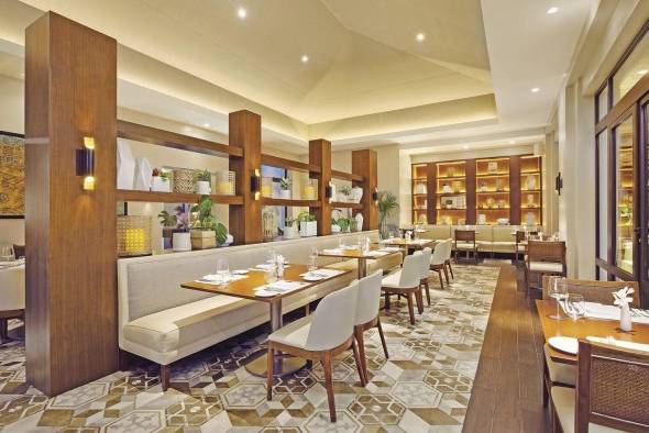Salón principal de The Grill House Salón principal de The Grill House