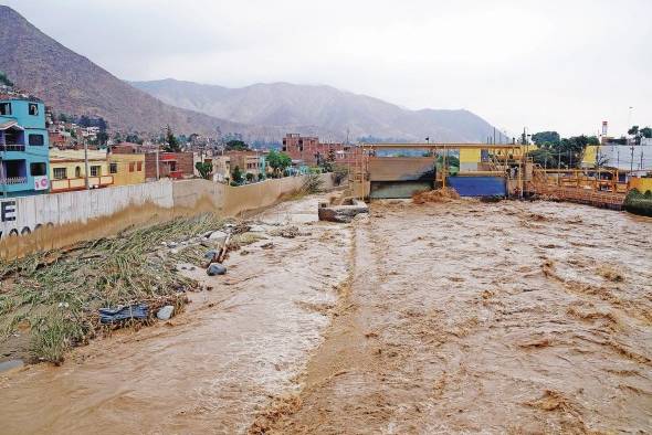 La falta de lluvia afectó los rendimientos finales al no disponer el cultivo de humedad suficiente en el suelo durante su etapa vegetativa. La falta de lluvia afectó los rendimientos finales al no disponer el cultivo de humedad suficiente en el suelo durante su etapa vegetativa.