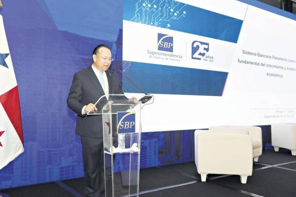 Amauri Castillo, titular de la Superintendencia de Bancos de Panamá presentó el informe de Resultados del CBI 2022. Amauri Castillo, titular de la Superintendencia de Bancos de Panamá presentó el informe de Resultados del CBI 2022.
