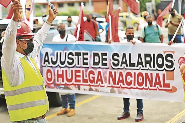 Suntracs anunció una huelga para este lunes si no lograban un acuerdo salarial Suntracs anunció una huelga para este lunes si no lograban un acuerdo salarial