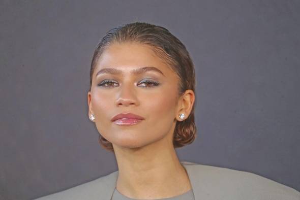 Por sus logros como actriz, Zendaya fue nombrada una de las 100 personas más influyentes del 2022 por la revista Time. Por sus logros como actriz, Zendaya fue nombrada una de las 100 personas más influyentes del 2022 por la revista Time.
