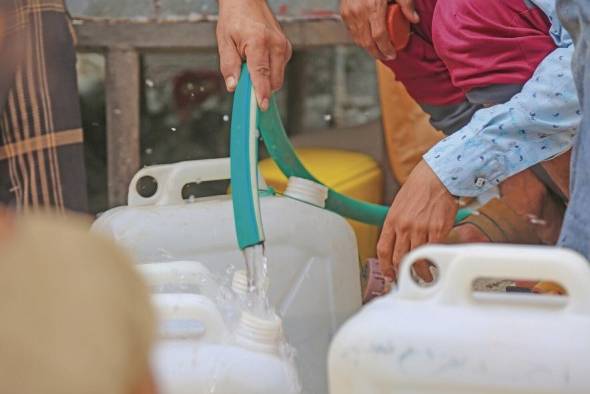 El 26% de la población de América Latina y el Caribe no tiene acceso adecuado a agua potable. El 26% de la población de América Latina y el Caribe no tiene acceso adecuado a agua potable.