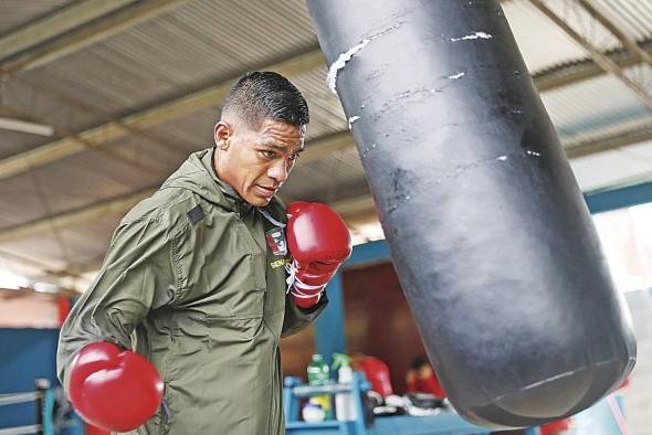 El boxeador panameño Ricardo 'El Científico' Núñez El boxeador panameño Ricardo 'El Científico' Núñez