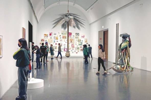 La exposición aborda el tema de la diáspora caribeña. La exposición aborda el tema de la diáspora caribeña.