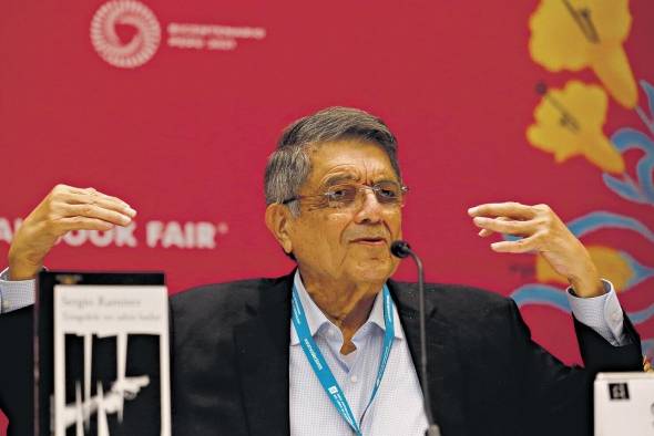 Ramírez había aceptado recibir la nacionalidad ecuatoriana en febrero pasado. Ramírez había aceptado recibir la nacionalidad ecuatoriana en febrero pasado.