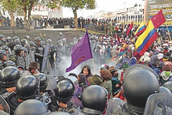 Ecuador cumple doce días de protesta y suma al menos cuatro muertos. Ecuador cumple doce días de protesta y suma al menos cuatro muertos.
