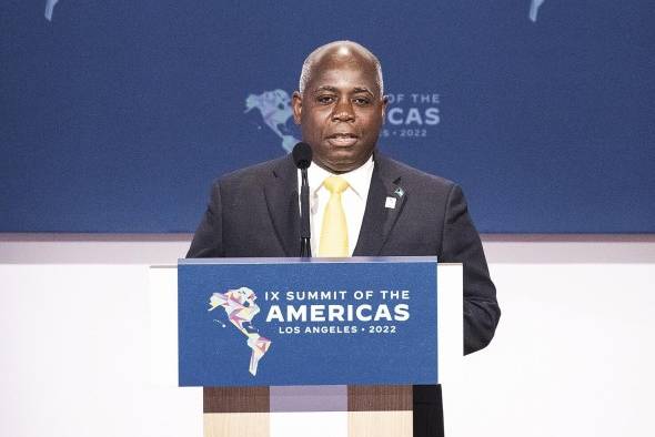 El primer ministro de Bahamas, Philip Davis, explicó que la reunión estará orientada a establecer una respuesta caribeña 'unificada' para reflejar mejor los problemas comunes que enfrentan los Estados regionales. El primer ministro de Bahamas, Philip Davis, explicó que la reunión estará orientada a establecer una respuesta caribeña 'unificada' para reflejar mejor los problemas comunes que enfrentan los Estados regionales.