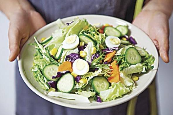 Diversas dietas como las del índice glucémico, cetogénicas o las dietas paleolíticas, pueden ayudar a la pérdida de peso. Diversas dietas como las del índice glucémico, cetogénicas o las dietas paleolíticas, pueden ayudar a la pérdida de peso.