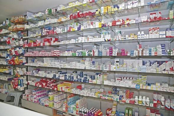 La población panameña ha reclamado por los altos precios de los medicamentos. La población panameña ha reclamado por los altos precios de los medicamentos.