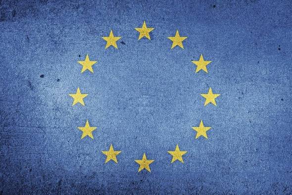 La Unión Europea tiene dentro de su jurisdicción territorios con baja fiscalización que no son catalogados como 'paraísos fiscales'. La Unión Europea tiene dentro de su jurisdicción territorios con baja fiscalización que no son catalogados como 'paraísos fiscales'.