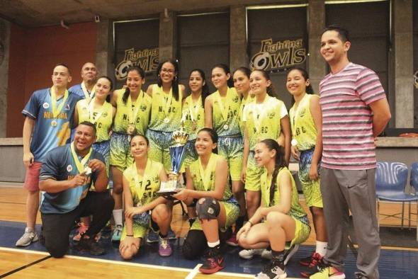 Un total de 120 jugadoras entre 14 y 18 años de edad fue la matrícula de la temporada. Un total de 120 jugadoras entre 14 y 18 años de edad fue la matrícula de la temporada.