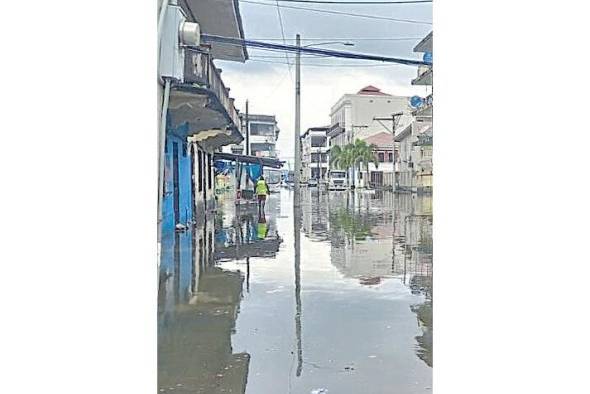 Inundación en Colón. Inundación en Colón.