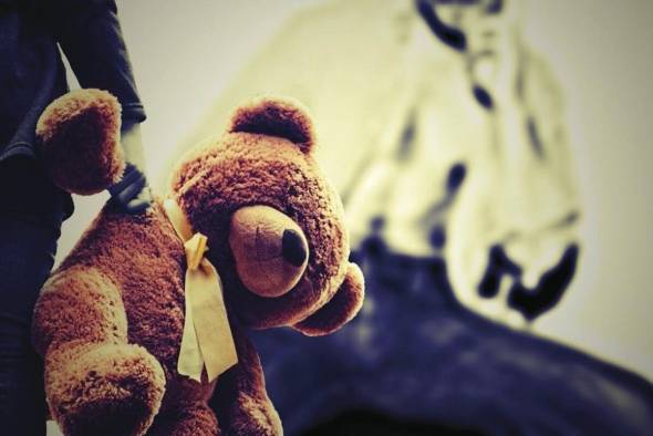 En 2002, la Organización Mundial de la Salud estimó que 150 millones de niñas y 73 millones de niños menores de 18 años experimentaron relaciones sexuales forzadas u otras formas de violencia sexual. En 2002, la Organización Mundial de la Salud estimó que 150 millones de niñas y 73 millones de niños menores de 18 años experimentaron relaciones sexuales forzadas u otras formas de violencia sexual.