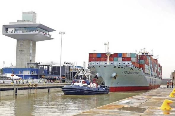 Para el año fiscal 2021, la cifra se había más que duplicado, con 1,628 movimientos portuarios de buques con estas dimensiones”, expresa la versión de la ACP. Para el año fiscal 2021, la cifra se había más que duplicado, con 1,628 movimientos portuarios de buques con estas dimensiones”, expresa la versión de la ACP.