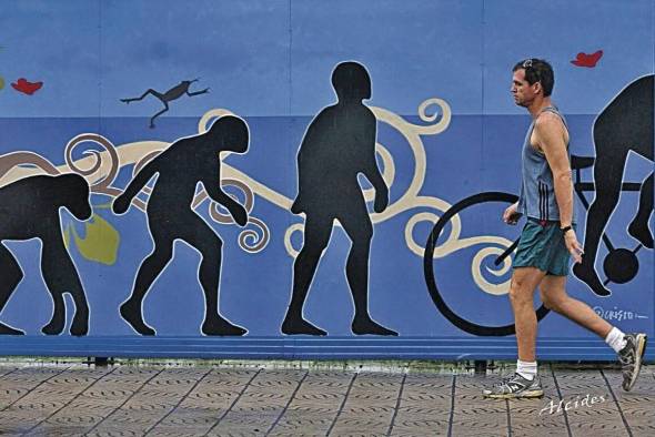'Evolución', foto seleccionada para representar a Panamá en la exposición Foto Iberoamérica 2010, en el ayuntamiento de Oviedo. 'Evolución', foto seleccionada para representar a Panamá en la exposición Foto Iberoamérica 2010, en el ayuntamiento de Oviedo.