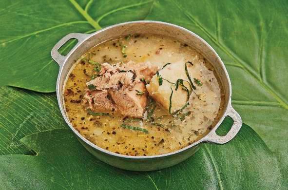 El sancocho es considerado el plato bandera de Panamá. El sancocho es considerado el plato bandera de Panamá.