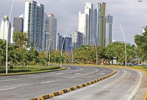 Tres años y medio después del primer caso de covid-19 en Panamá, el INEC nos entrega un informe en el que esas miles de vidas son apenas estadísticas. Tres años y medio después del primer caso de covid-19 en Panamá, el INEC nos entrega un informe en el que esas miles de vidas son apenas estadísticas.