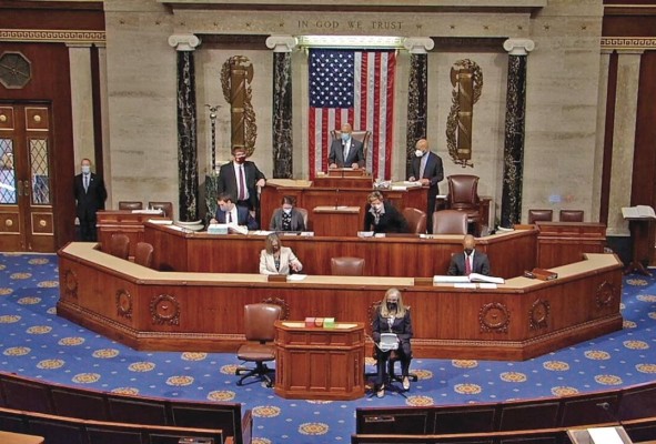 Un momento del debate del 'impeachment' en la Cámara de Representantes - EFE Un momento del debate del 'impeachment' en la Cámara de Representantes - EFE