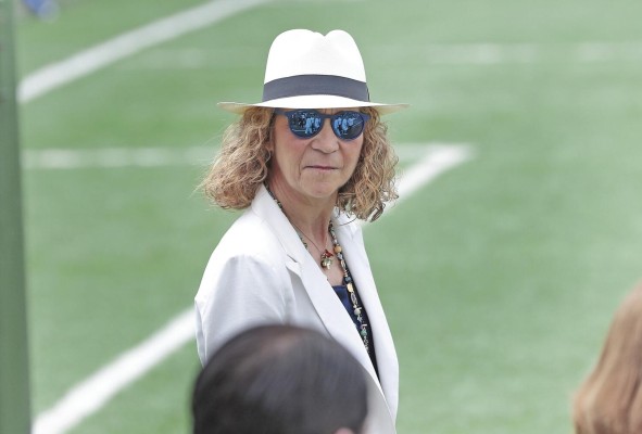 Infanta Elena de Borbón continúa agenda en Panamá Infanta Elena de Borbón continúa agenda en Panamá