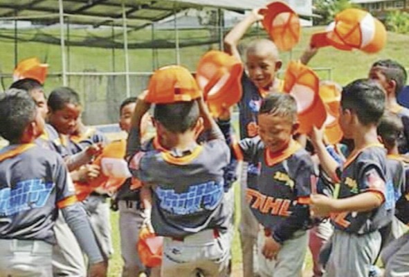 El béisbol es uno de los pocos deportes que cuentan con categorías menores, gracias al trabajo de las Pequeñas Ligas y a las academias particulares El béisbol es uno de los pocos deportes que cuentan con categorías menores, gracias al trabajo de las Pequeñas Ligas y a las academias particulares