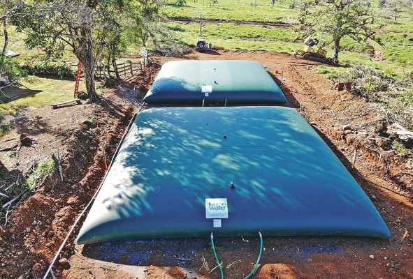 A los sembradíos también se ha llevado el sistema de cosecha de agua de lluvia. A los sembradíos también se ha llevado el sistema de cosecha de agua de lluvia.