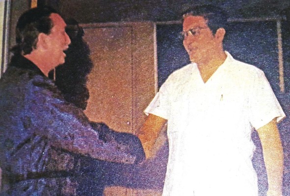 Elías Córdova y Rodrigo Sánchez, ambos fallecidos, hicieron una dupla en el boxeo panameño y latinoamericano que trascendió mundialmente. Elías Córdova y Rodrigo Sánchez, ambos fallecidos, hicieron una dupla en el boxeo panameño y latinoamericano que trascendió mundialmente.