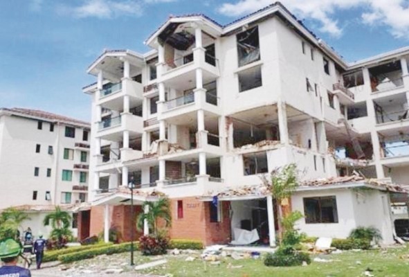 El 31 de mayo de 2019, el PH Costa Mare explotó dejando gravemente heridos a Karina Lima y a sus dos hijos. El 31 de mayo de 2019, el PH Costa Mare explotó dejando gravemente heridos a Karina Lima y a sus dos hijos.